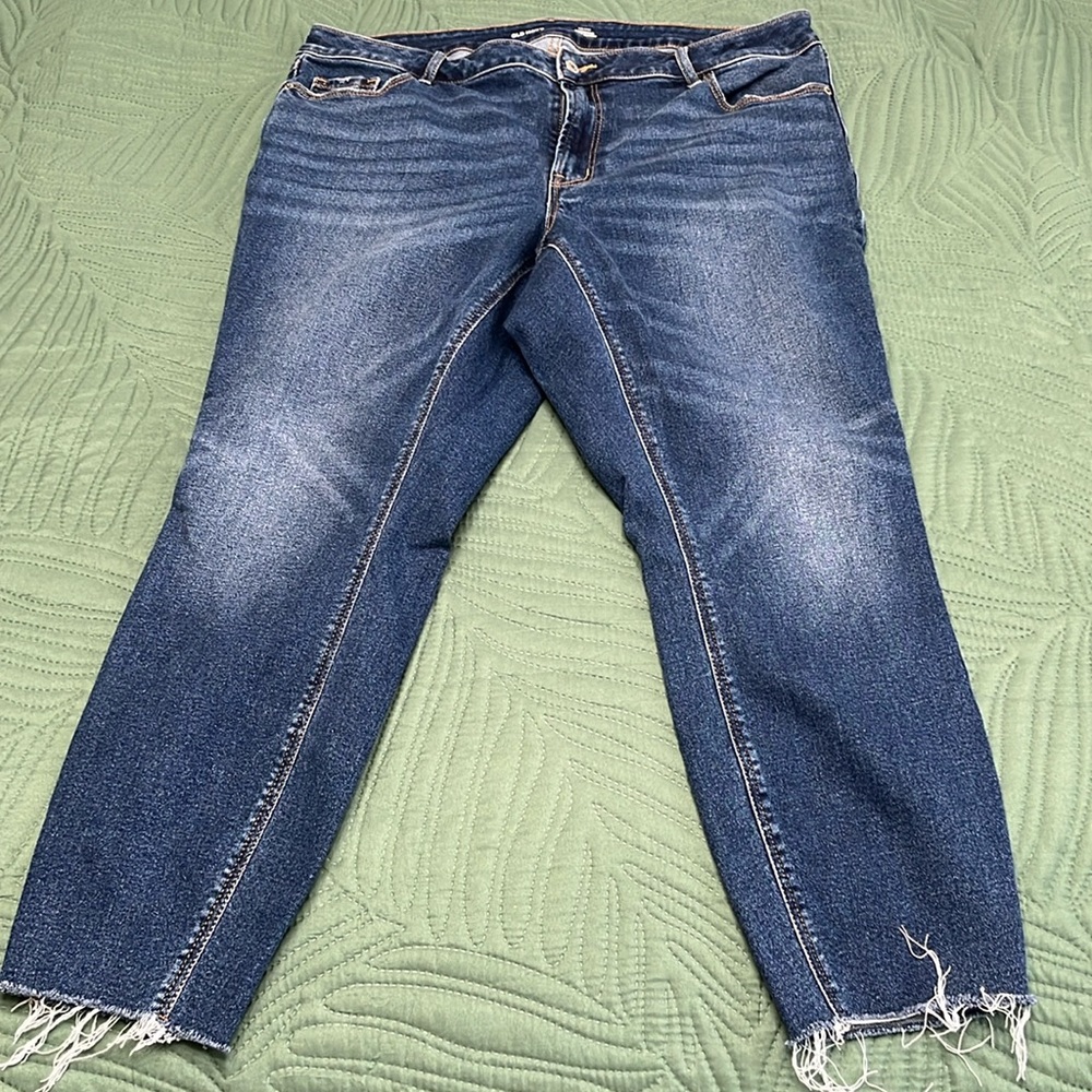 Mid Rise Rockstar Super Skinny
